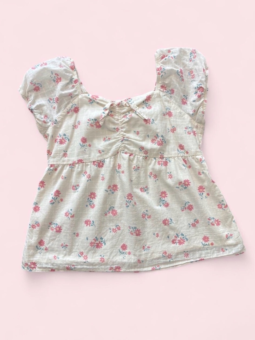 🩷$3 BUNDLED- wonder nation Cream Puff-Sleeve Floral Top with Pink Flowers